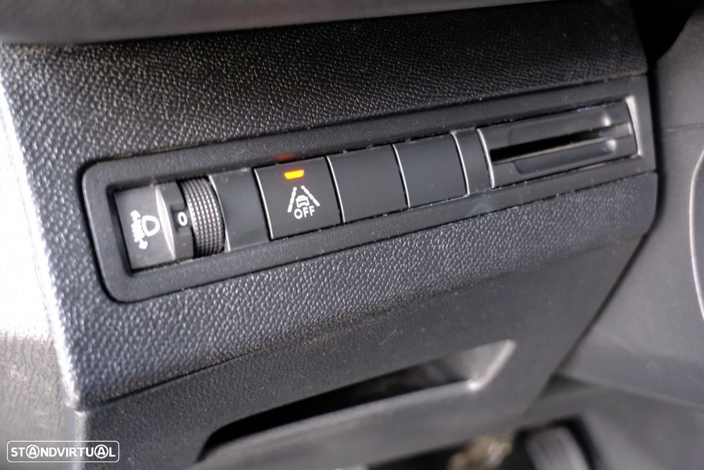 Peugeot 3008 1.2 PureTech Allure Pack - 38