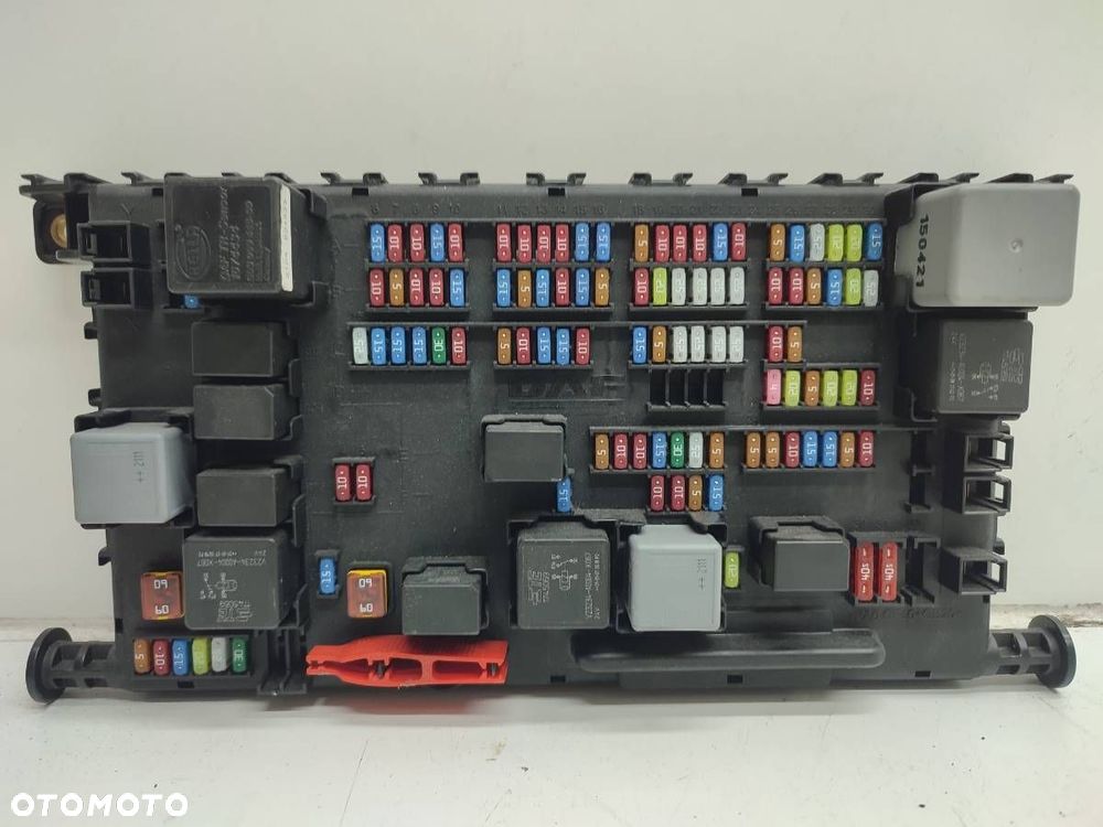 PANEL SKRZYNKA BEZPIECZNIKÓW 2150895 DAF XF 106 EURO 6 2021 - 1