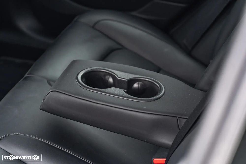 Tesla Model 3 Long-Range Dual Motor AWD - 27