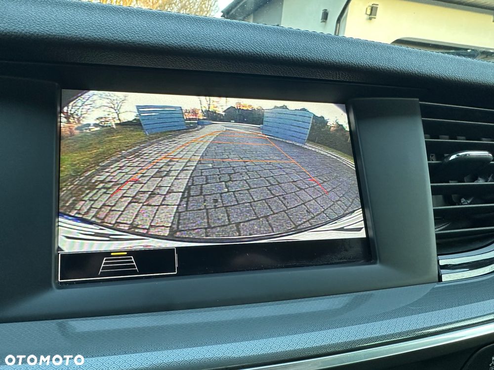 Opel Insignia 1.5 T Elite S&S - 32