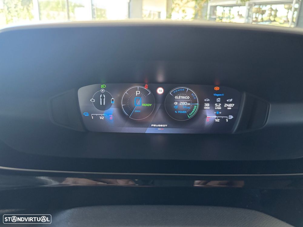 Peugeot 308 - 8