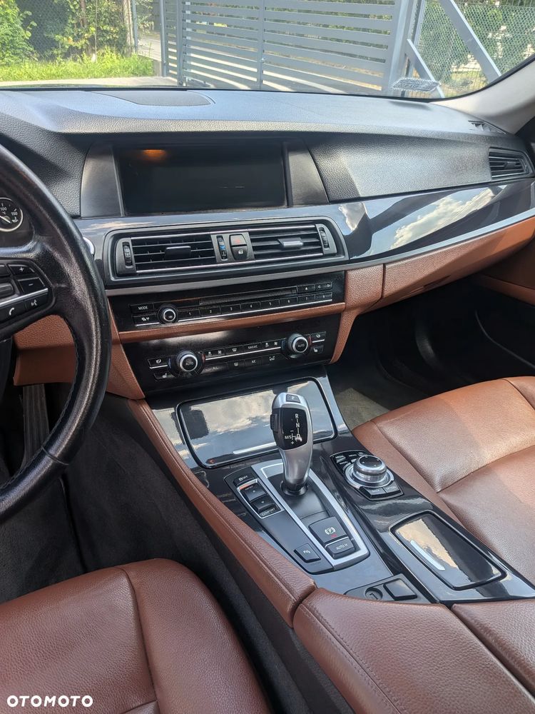 BMW Seria 5 520d - 17