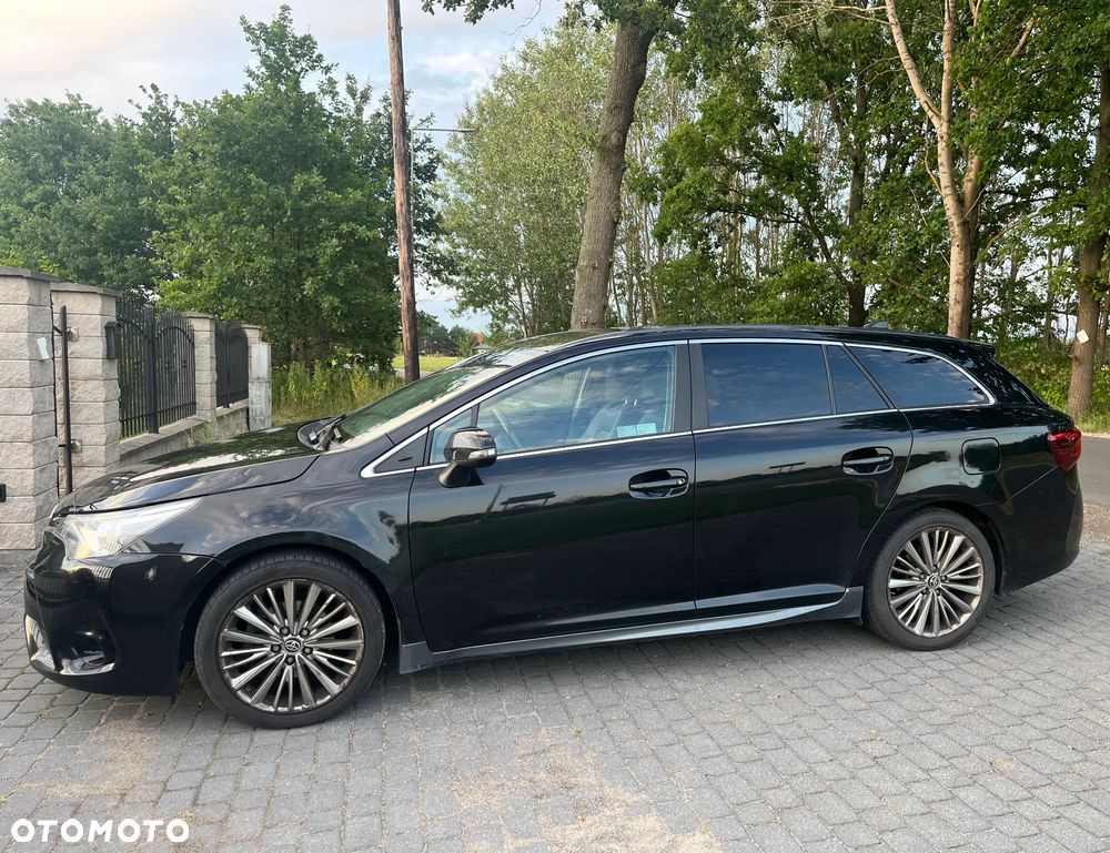 Toyota Avensis 2.0 Premium MS - 3
