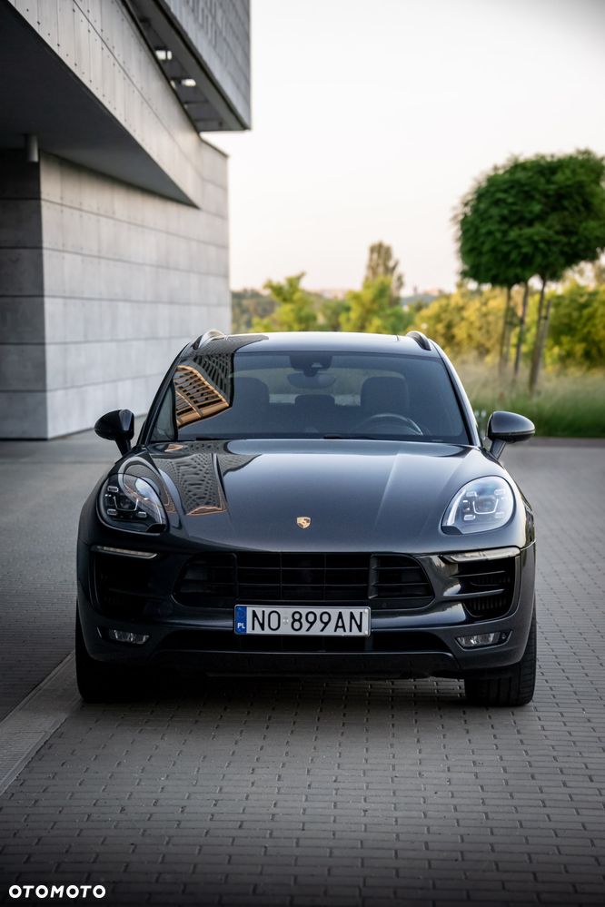 Porsche Macan - 4