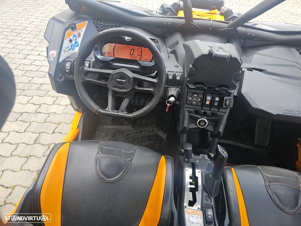 Bombardier CAN AM CAN AM Maverick X3 RC Turbo RR - 10