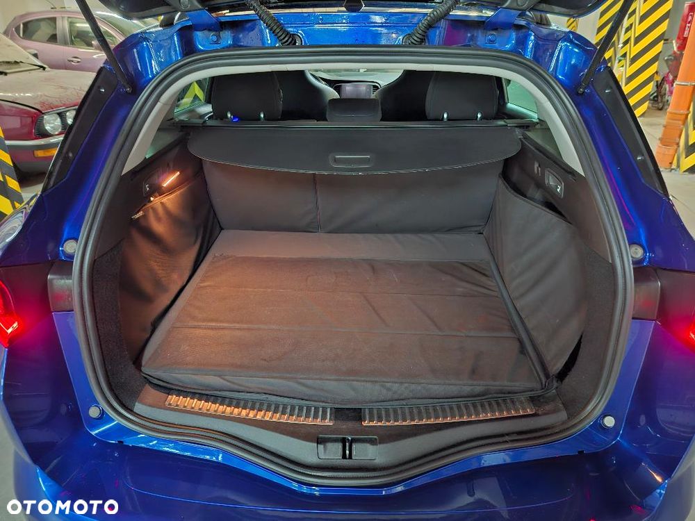 Renault Megane 1.6 TCe GT EDC - 22