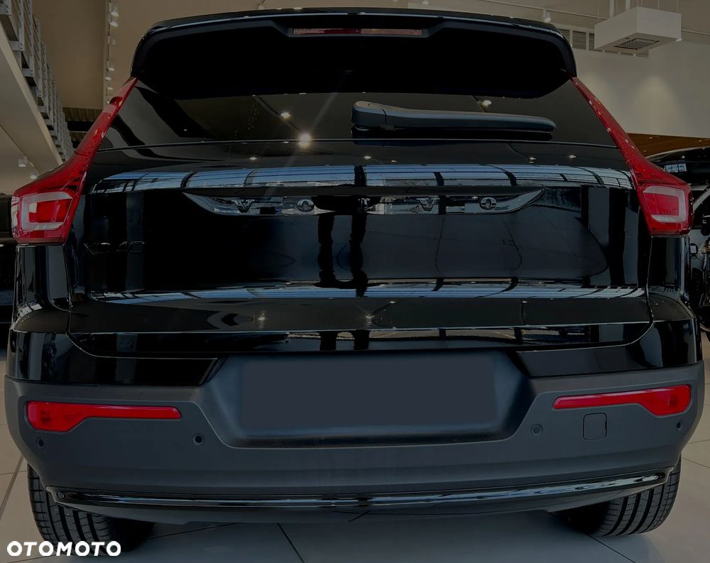 Volvo XC 40 B4 AWD Ultimate Dark - 12