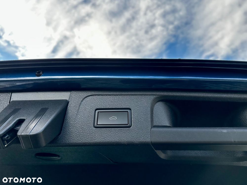 Volkswagen Passat - 23