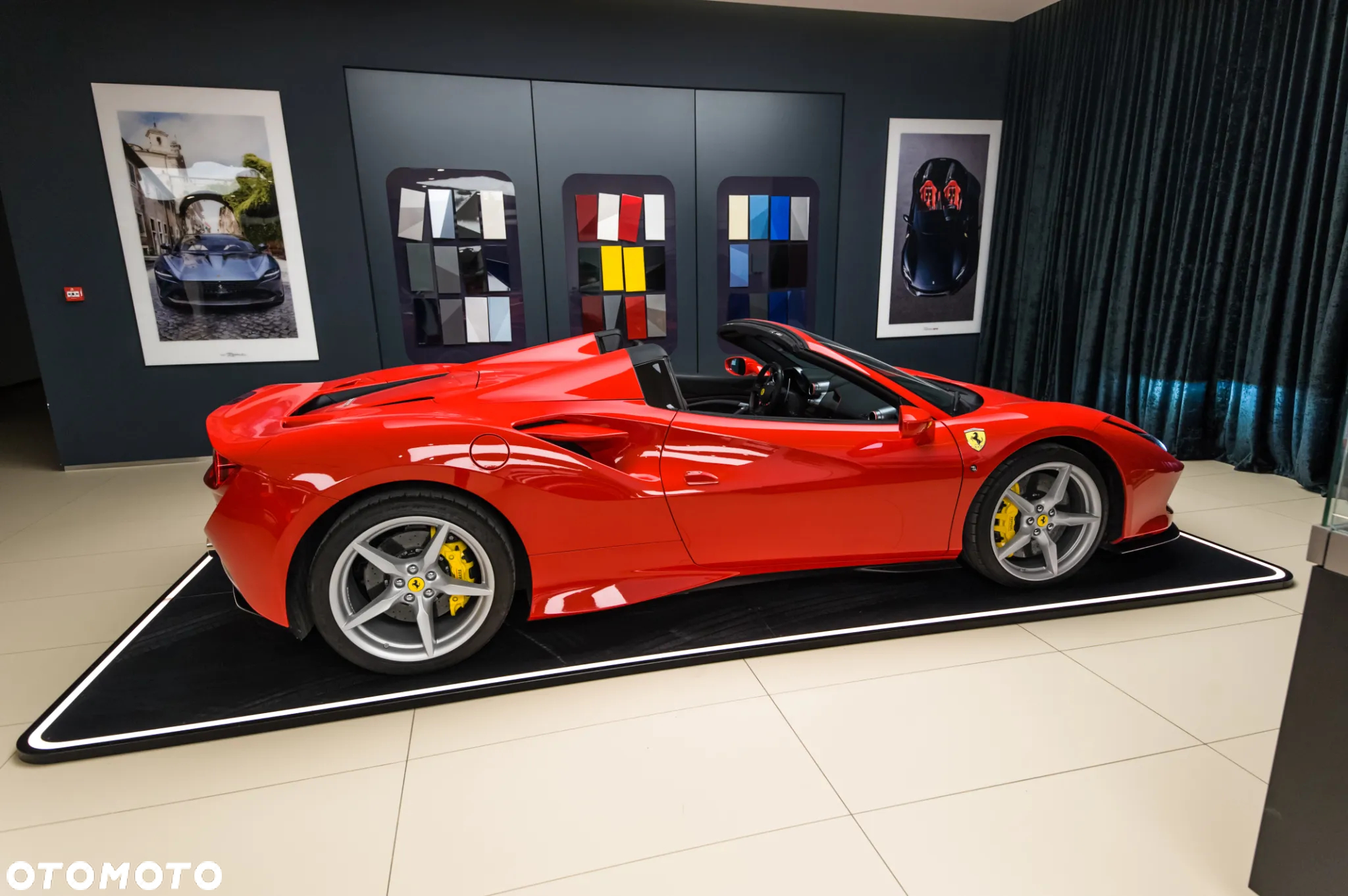 Ferrari F8 Spider - 28