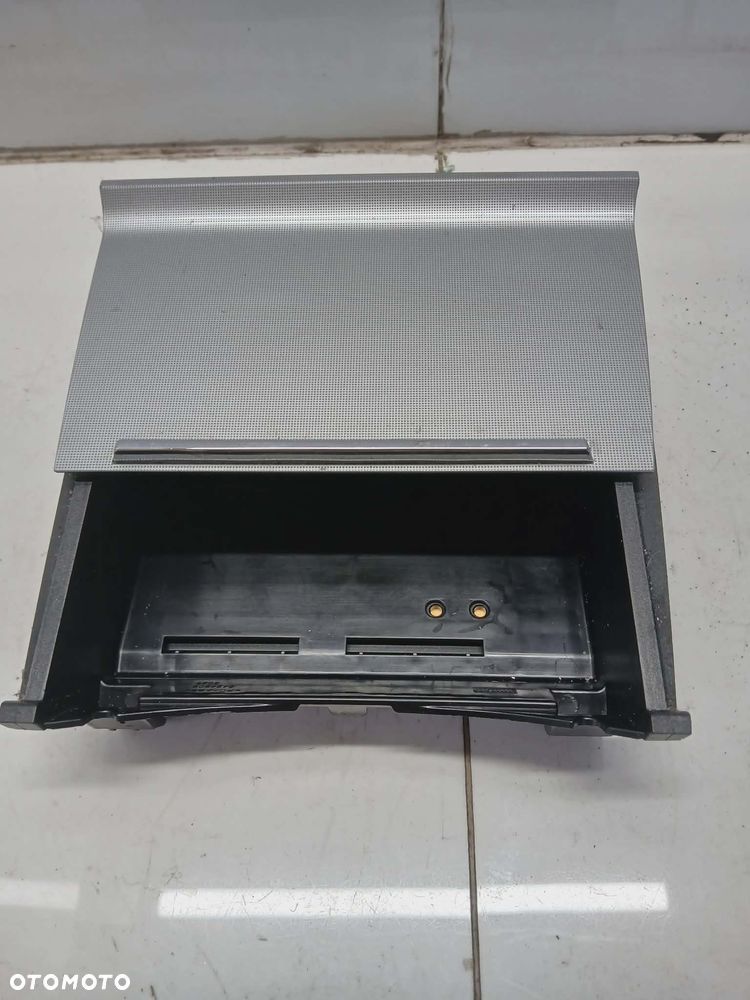 SCHOWEK POPIELNICZKA ŁADOWARKA SKODA OCTAVIA III 3 5e0035502 - 2