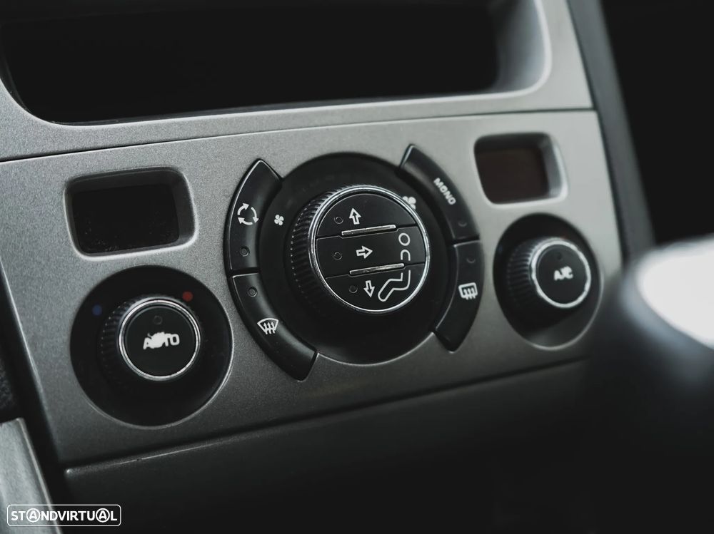 Peugeot 308 1.6 HDi Premium - 19