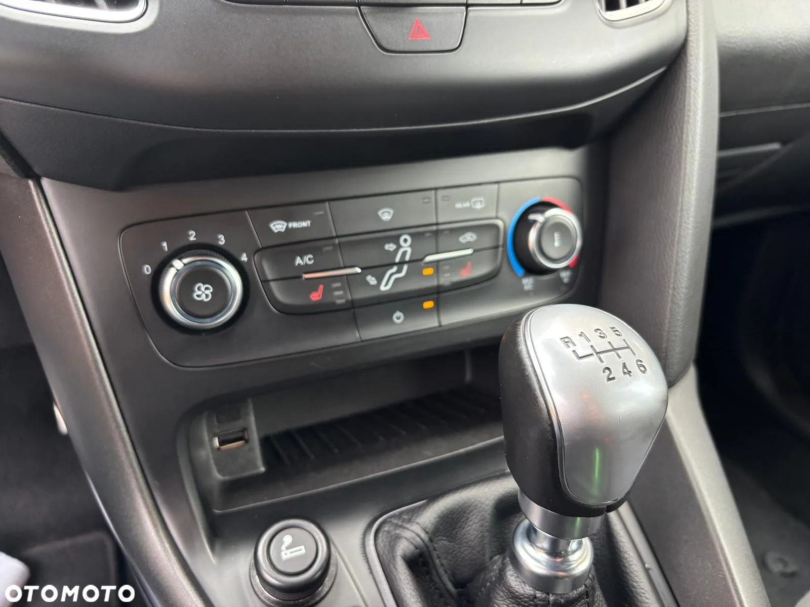 Ford Focus 1.0 EcoBoost ST-Line Black ASS - 15
