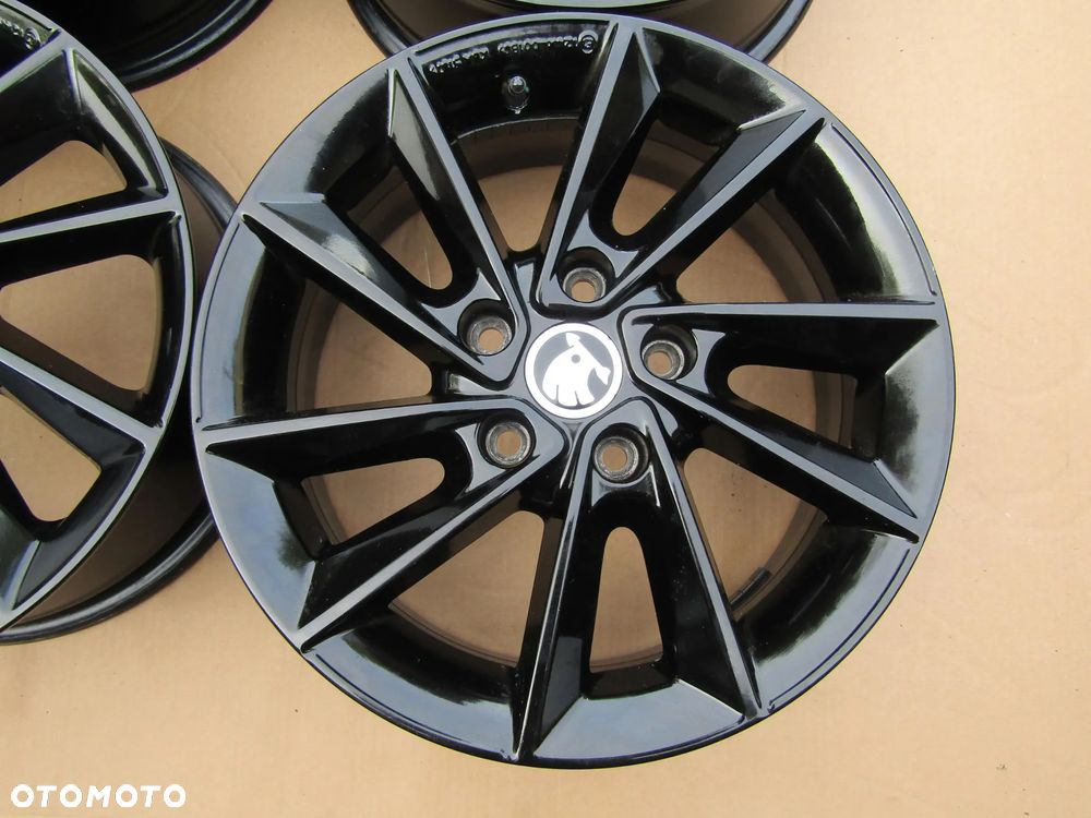 4x Felgi 16 Skoda Octavia II III IV Karoq VW T-ROC T Roc Jetta Golf V VI VII Touran Caddy Jetta Seat Ateca Leon Ateca 6 j 5x112 ET43 - 9