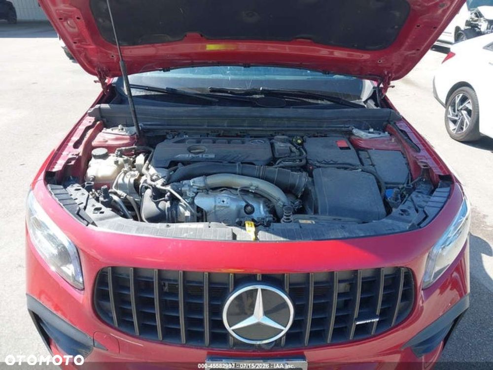 Mercedes-Benz GLB - 10