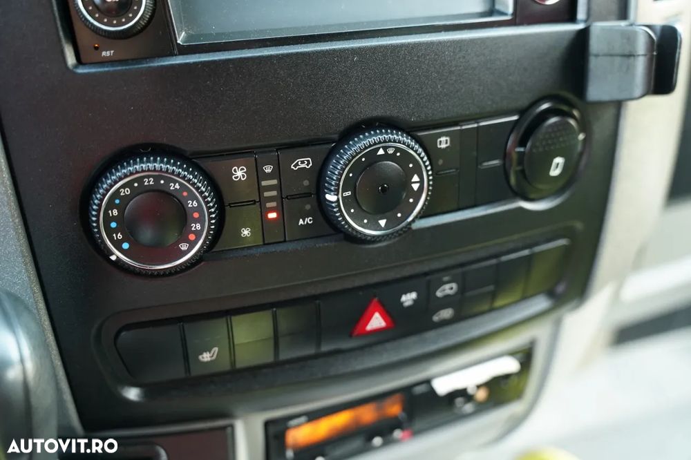 Mercedes-Benz SPRINTER 516 CDI / 2x AER CONDIȚIONAT / ECHIPAMENT ULTRA-ECHIPAT / PIELE / IMPORTAT - 25
