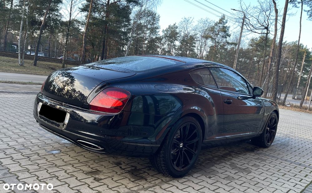Bentley Continental GT - 10
