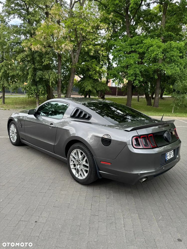 Ford Mustang 3.7 V6 Premium - 4
