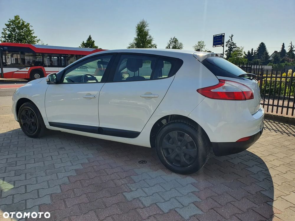 Renault Megane 1.6 16V Expression - 9