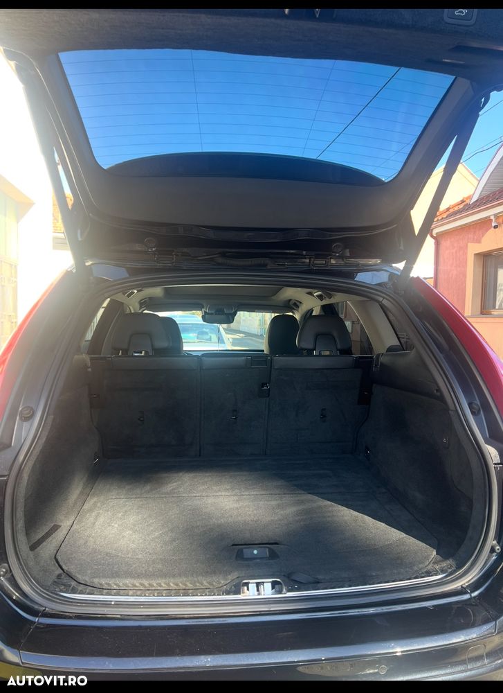 Volvo XC 60 - 8