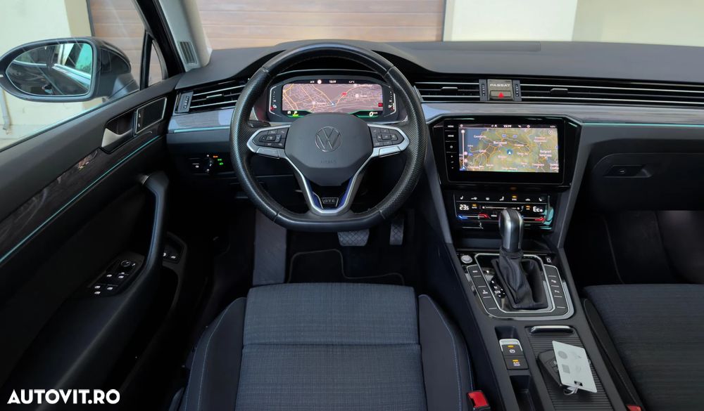 Volkswagen Passat - 21