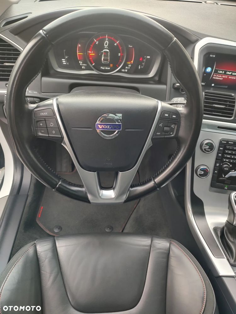 Volvo XC 60 D3 Geartronic Ocean Race - 17