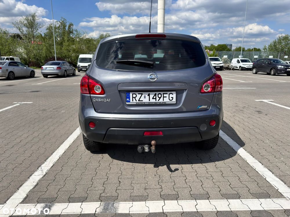 Nissan Qashqai - 4