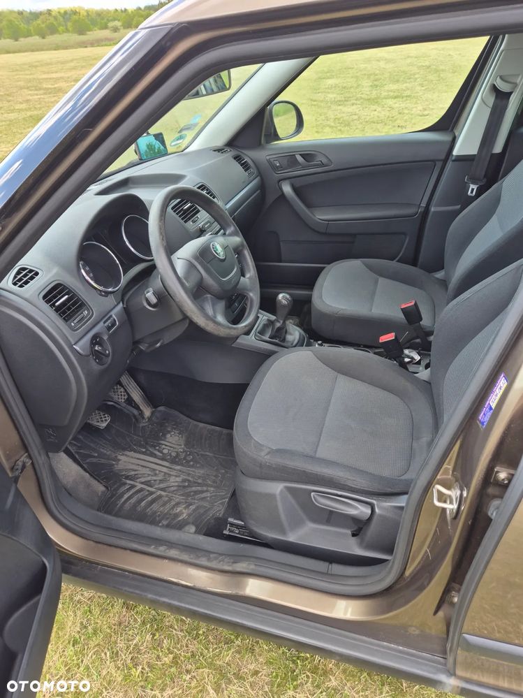 Skoda Yeti 2.0 TDI DPF Elegance Green tec - 9