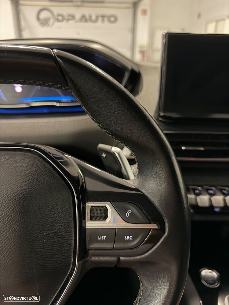 Peugeot 5008 PureTech 130 EAT8 Stop & Start Allure Pack - 25