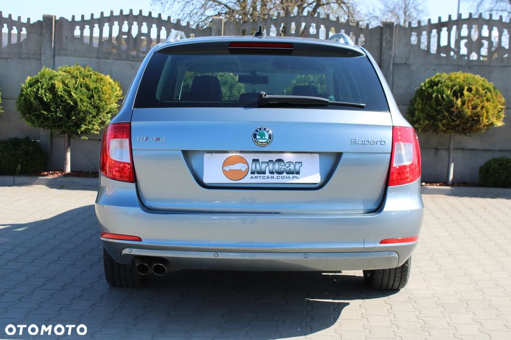 Skoda Superb 2.0 TDI DSG Comfort 4x4 - 8