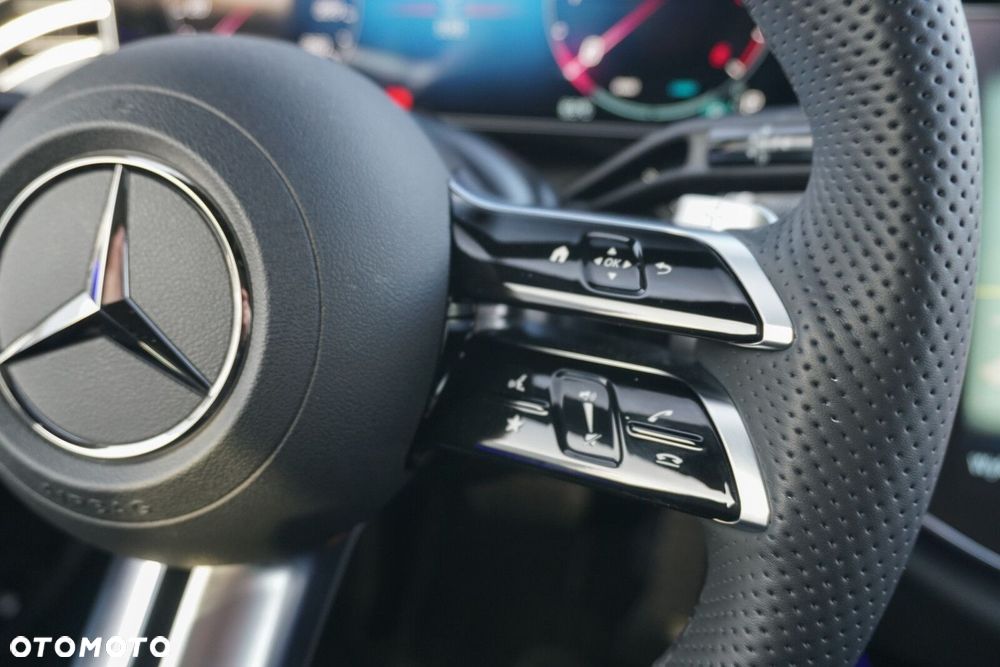 Mercedes-Benz Klasa E 220 d mHEV 4-Matic AMG 9G-Tronic - 11