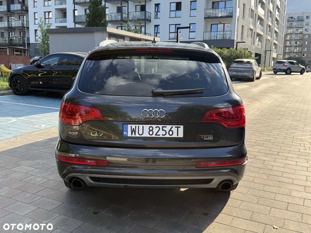 Audi Q7 - 7