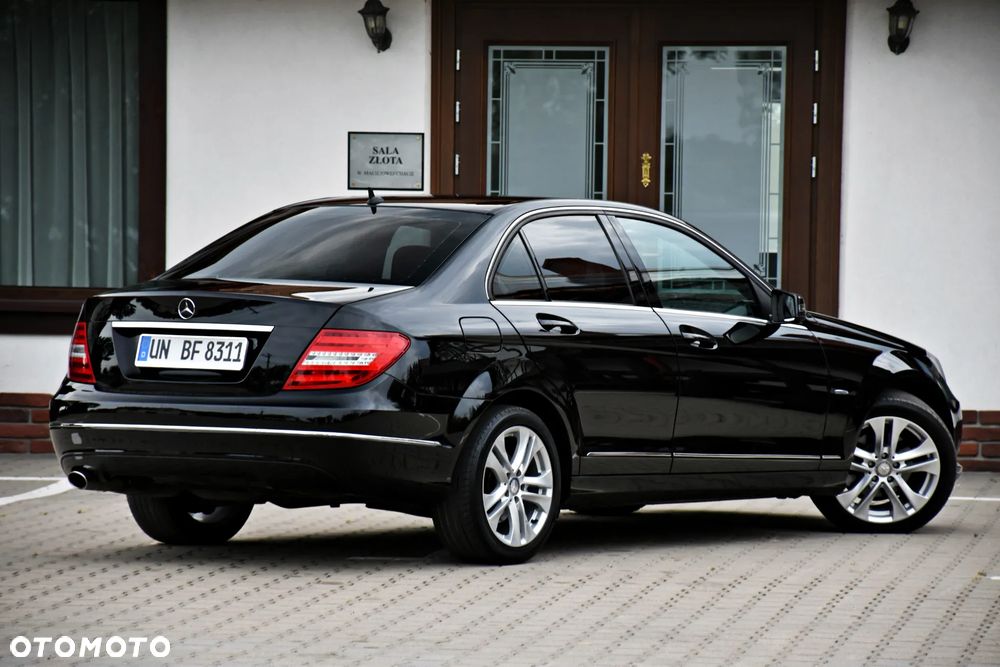 Mercedes-Benz Klasa C 200 (BlueEFFICIENCY) Avantgarde - 23