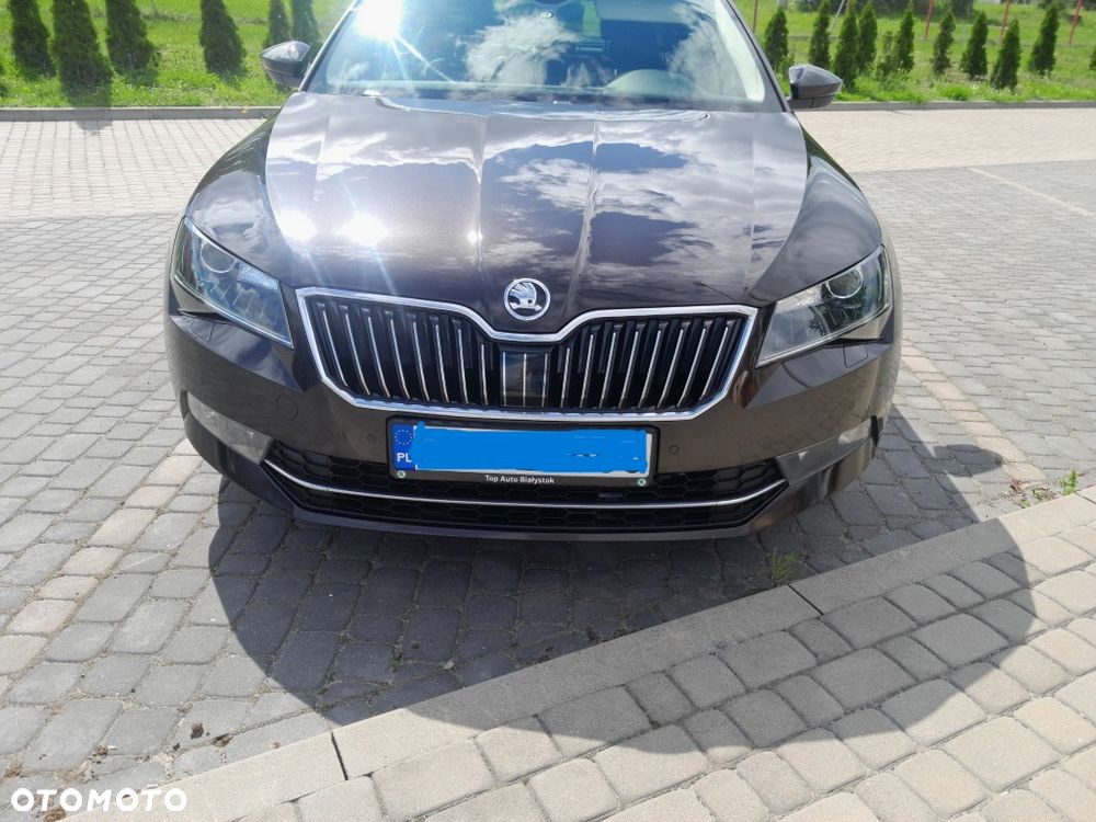 Skoda Superb 2.0 TDI L&K DSG - 13