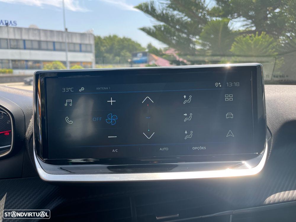 Peugeot 2008 1.2 PureTech Style - 43