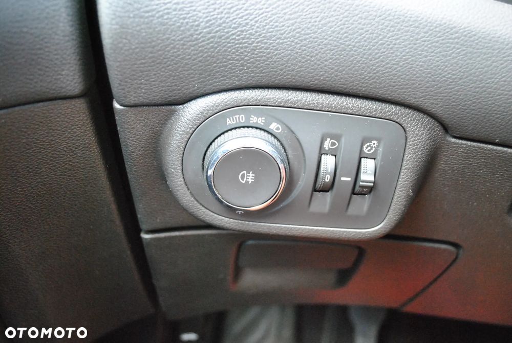 Opel Zafira 1.4 Turbo (ecoFLEX) Start/Stop ON - 20
