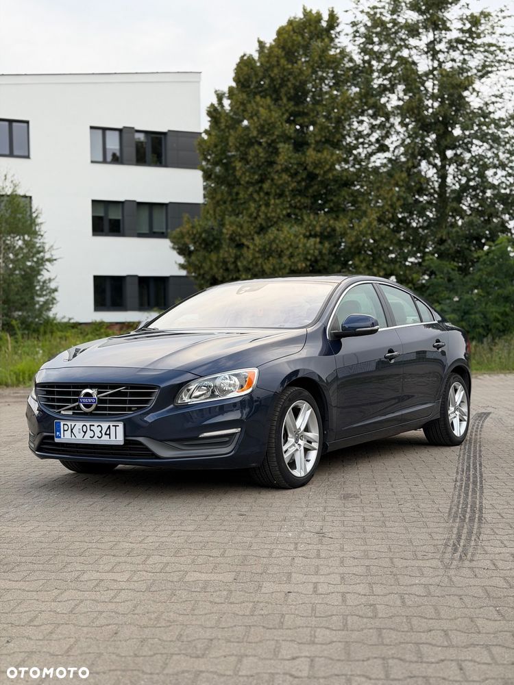Volvo S60 T5 Geartronic Momentum - 1