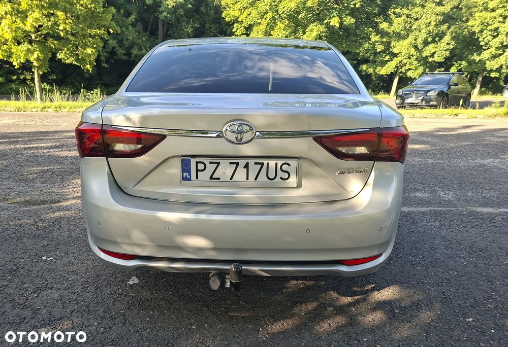 Toyota Avensis 1.8 Prestige MS - 9