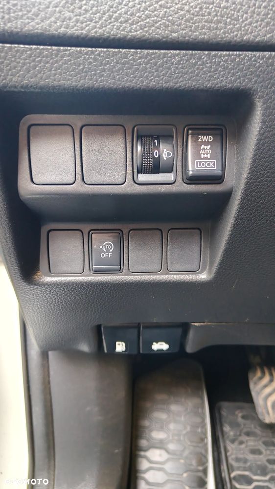 Nissan Qashqai 1.7 dCi ALL-MODE 4x4i N-CONNECTA - 21