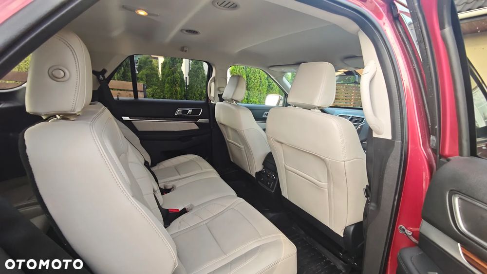 Ford Explorer - 15