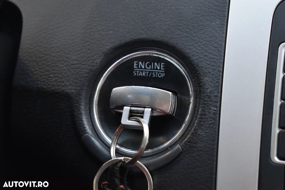 Volkswagen Passat 2.0 TDI DPF 4Motion Sportline - 30