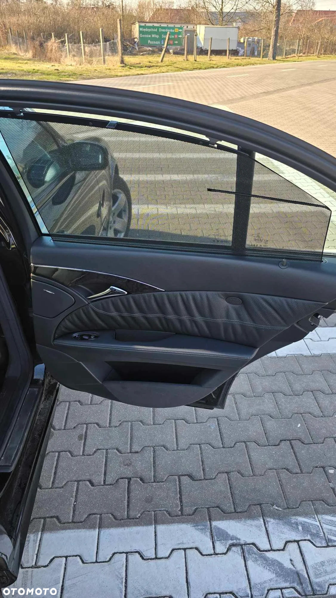 Mercedes-Benz Klasa E 500 4-Matic Avantgarde - 30