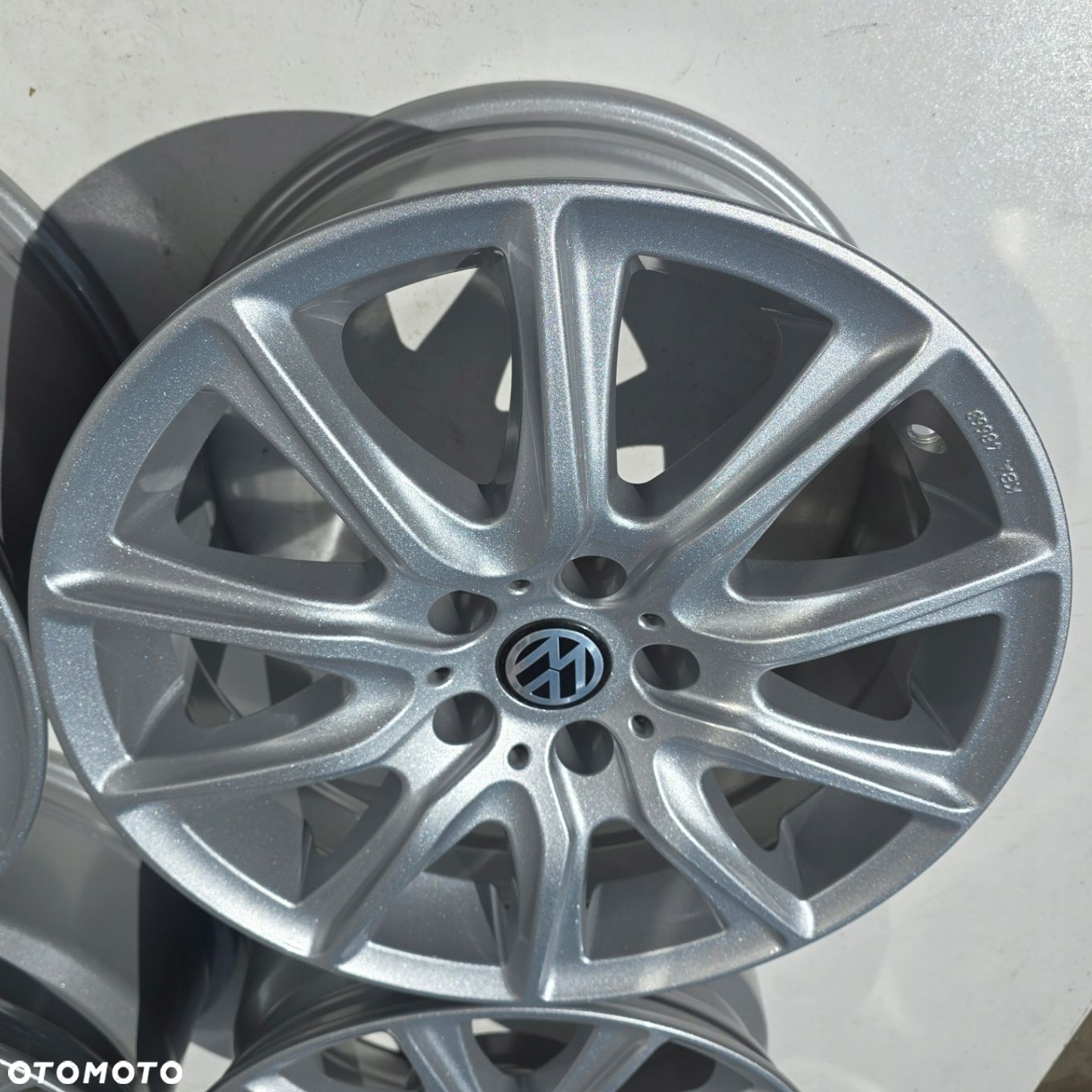 VW PASSAT B7 B8 CC TIGUAN I II ARTEON SHARAN 17 ET30 5x112 8.0 4X - 4