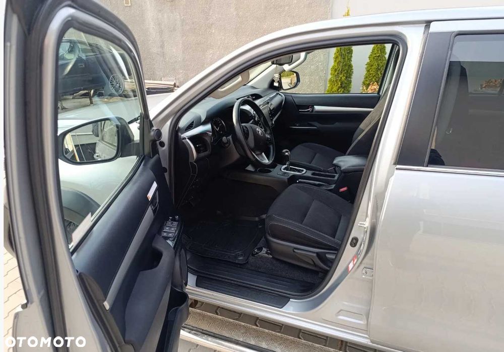 Toyota Hilux - 6
