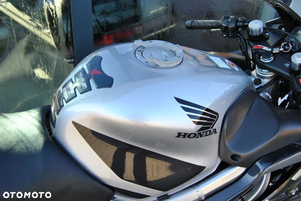 Honda CBR - 16