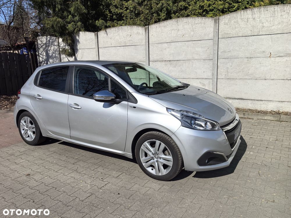 Peugeot 208 82 PureTech Style - 6
