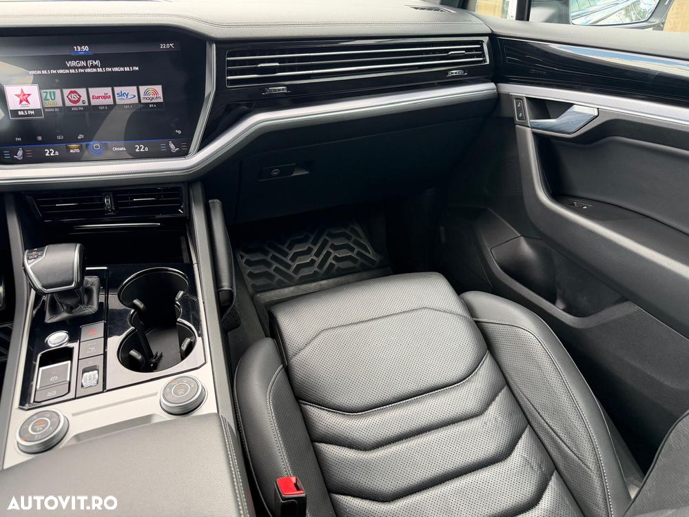 Volkswagen Touareg V6 TDI R-Style - 14