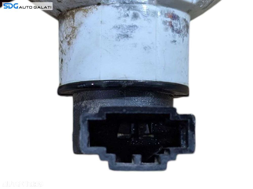 Stop Lampa Tripla Dreapta Haion Capota Portbagaj Volkswagen Golf 5 Hatchback 2004 - 2008 Cod 1K6945094J [L8453] - 4