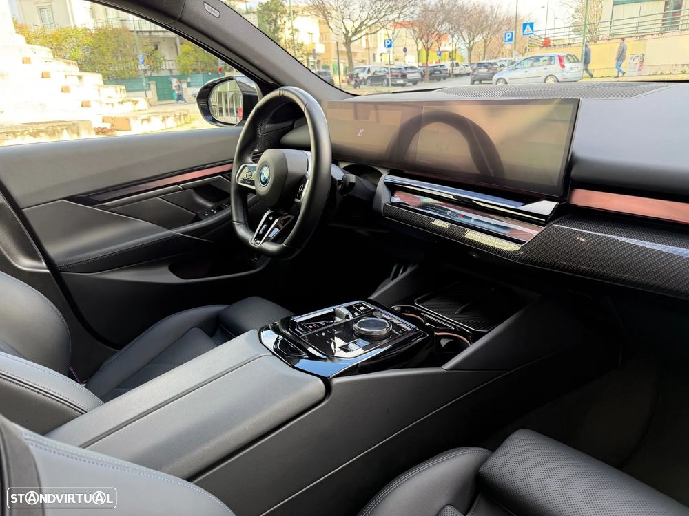 BMW 550 e xDrive Pack Desportivo M - 6