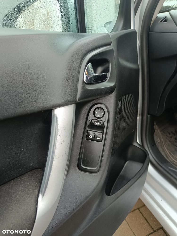 Citroën C3 1.4 VTi Exclusive MAP - 10