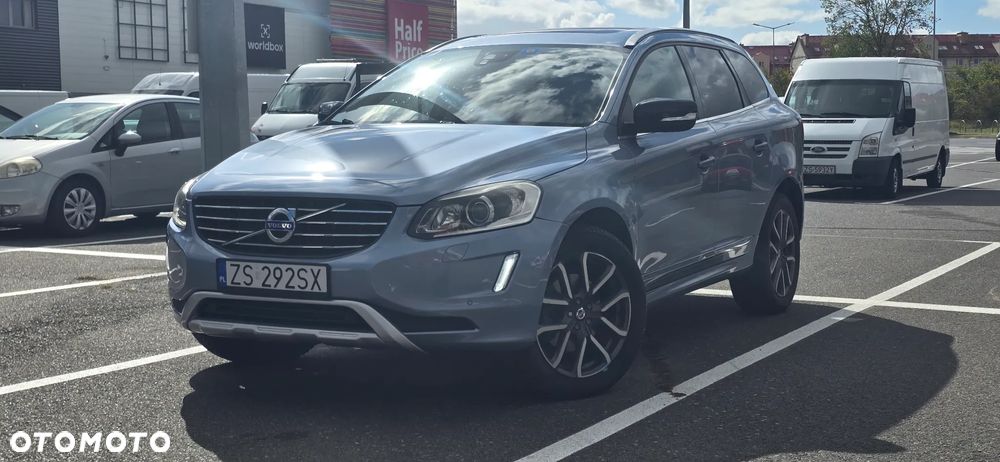 Volvo XC 60 T6 AWD Drive-E Momentum - 8